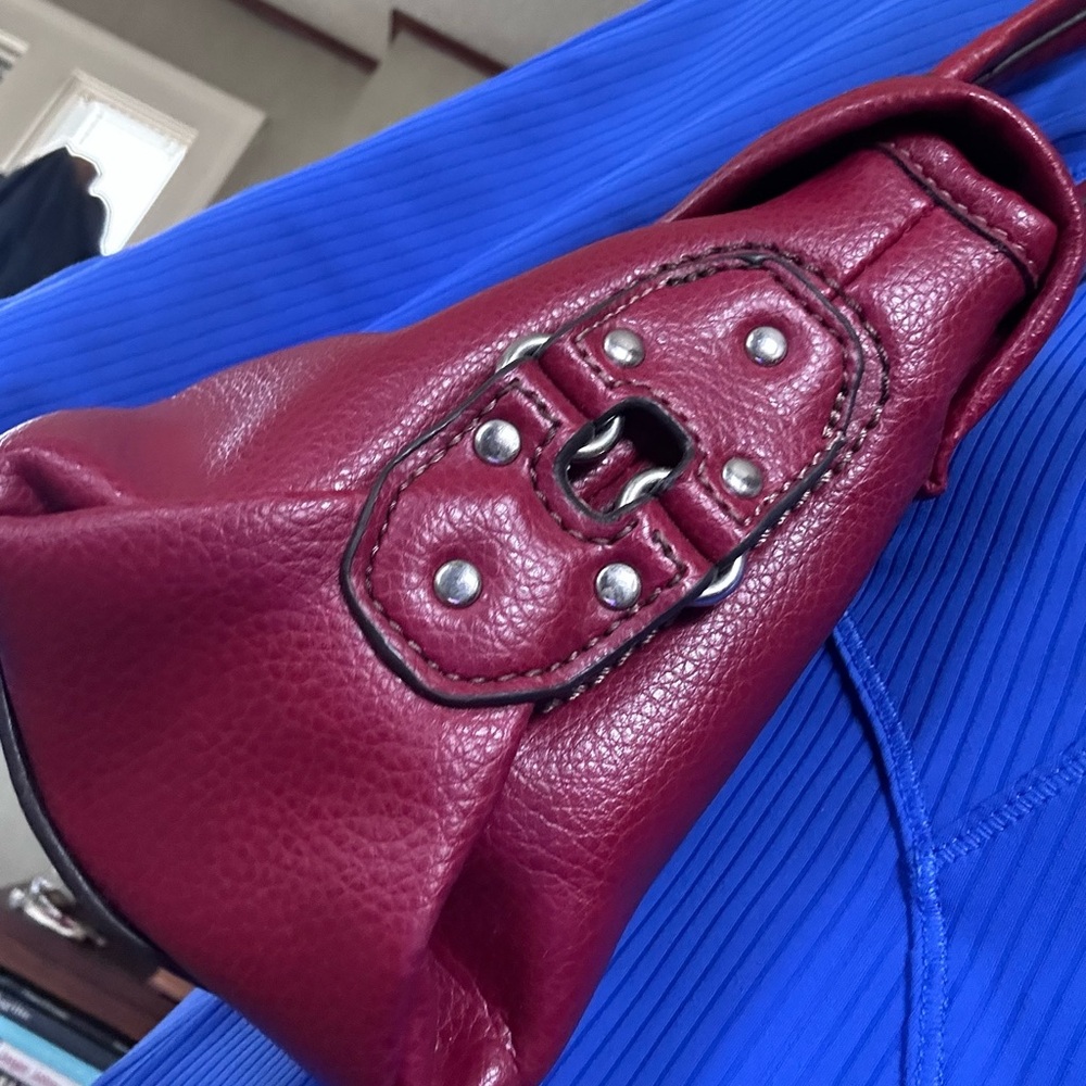 Relic Red Leather Shoulder Bag with silver rivet detail, 2straps,magnetic close. - Picture 6 of 9